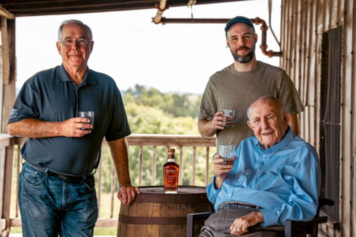 ジミー・ラッセル、息子のエディー、孫のブルース